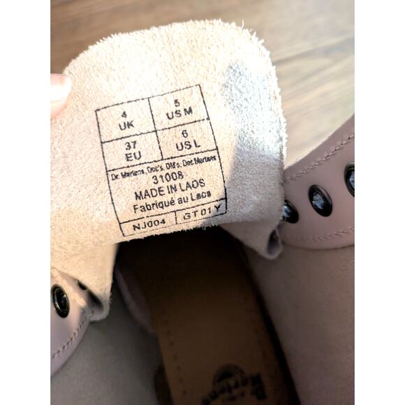 NWT Dr. Martens 1460 Smooth Leather Lace Up Boots Size 5 - Picture 5 of 9